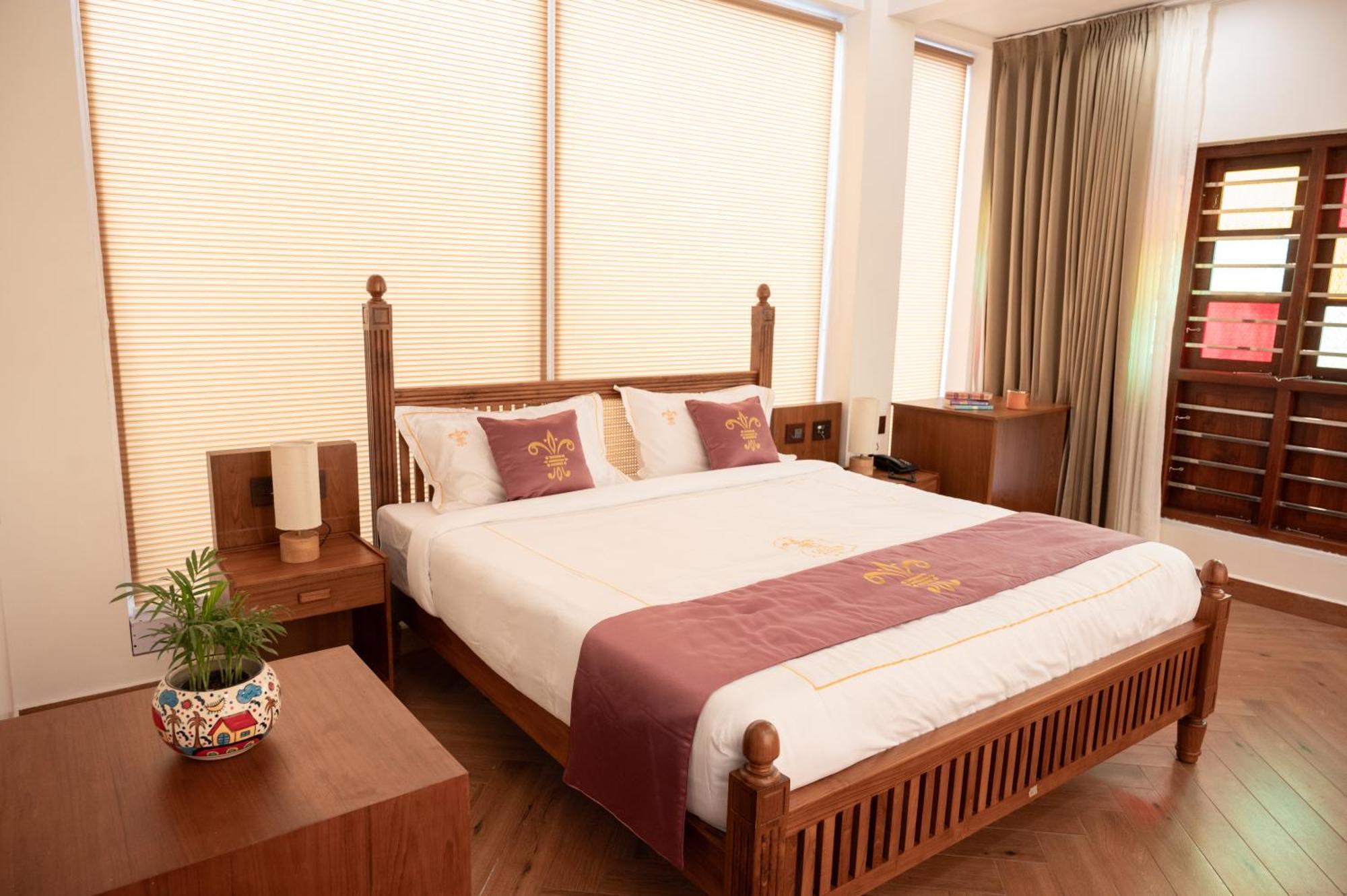 The Lilly'S Stories Hotel Fort Kochi Eksteriør billede